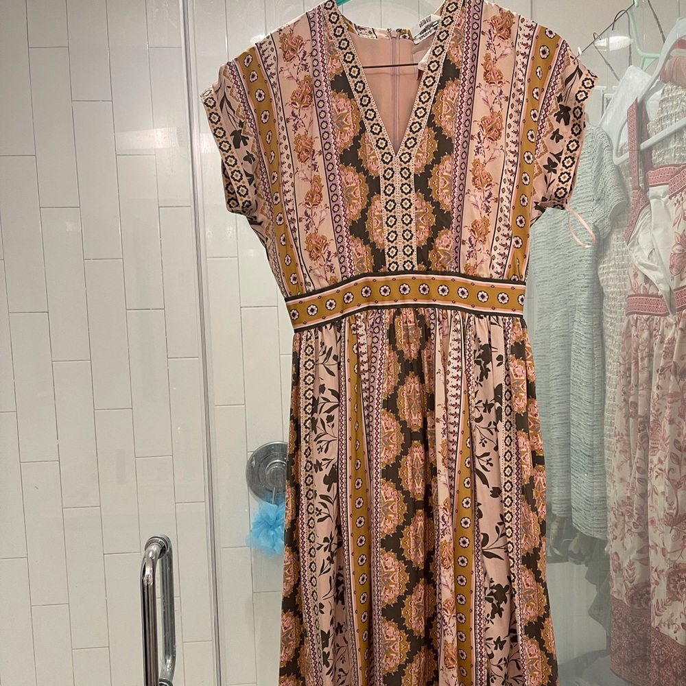 GMG 00 dress! Great condition.